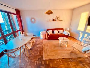 6-people top floor appart, calm, metro