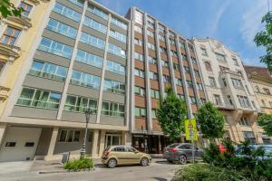 Downtown Apartment House Red