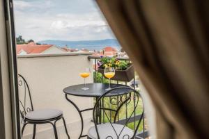 Scenic Two Bedroom Villa with Private Pool