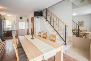 Scenic Two Bedroom Villa with Private Pool