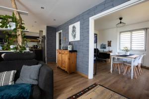 Rare Maison moderne proche centre avec jardin parking gratuit