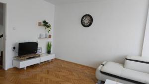 Charming 2 Bedroom Apartment in Heart of Skopje