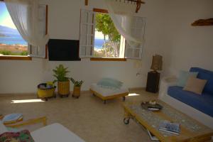 Zephyrus Sunset House. Amazing View and Privacy!
