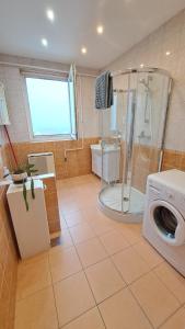 Rétifarkas Apartment with a green belt, fantastic city views and free parking
