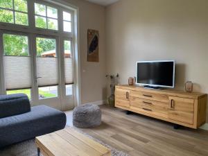 Villa free standing 25 min Amsterdam 10 min beach