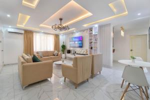 LUXURY 3 bedroom Apartment Victoria Island Lagos with swimming pool play station 5 Netflix
