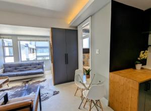 Modern Studio with Balcony in Prime Sea Point