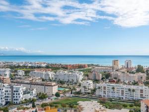 Fantástico estudio con vistas panorámicas al mar