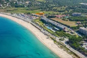 Agosta - T2 à 50m de la plage - Parking et Wifi Gratuit - Commerce à proximité - Les Hameaux de Porticcio