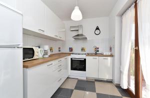 Apartments Presika 2372