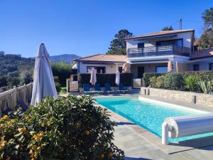 Appartements cote et mer - appartement haut standing dans villa avec piscine et vue mer : photos des chambres
