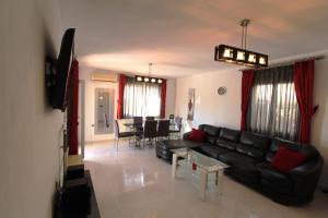 4 Bedroom Family Villa with Private Pool in Villa Martin