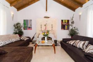 Spacious Four Bedroom Villa With Pool