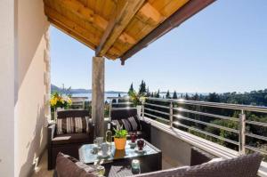 Spacious Four Bedroom Villa With Pool