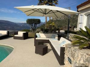 Maisons de vacances Maison charmante a Aspremont avec piscine privative : photos des chambres