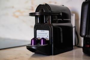 Vintage 1-Bedroom Oasis Center