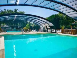 Campings Camping 4 etoiles - Piscine - eecabc : photos des chambres