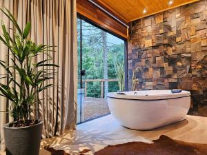 Cabana na Serra - Hidro, Lareira e Privacidade