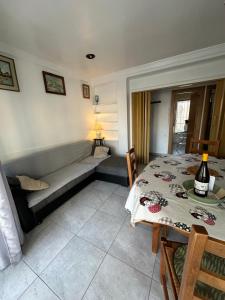 Apartamento playa Levante, junto playa, piscina y parking