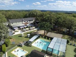 Campings Chalet 4 etoiles - Piscine - ccafdif : photos des chambres