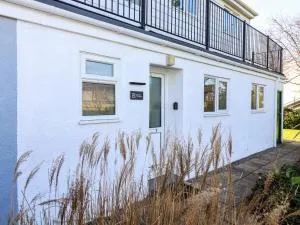 Beachcomber - Poughill