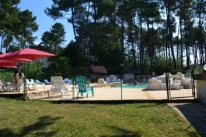 Chalets Chalet 4 etoiles - Piscine - eeecic : photos des chambres
