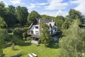 Villa Tudor - Beautiful large villa amidst lush green nature! - Paruzzaro