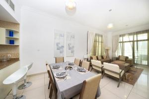 2 Bed in Atlantic Tower 2 by PK Holidays