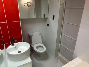 Modern Japanese Resort-Type Condo