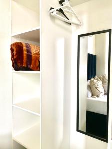 Business Travel with Fast Internet and Quiet Comfort