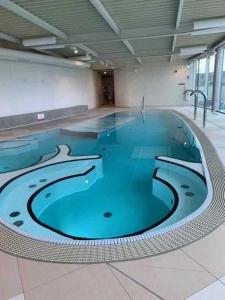 Campings Camping 3 etoiles - Parc aquatique - ccaehgc : photos des chambres
