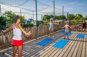 Campings Camping - Parc aquatique - ccafh0f : photos des chambres