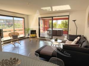 3 CHAMBRES TOUT CONFORT EN BORD DE MER