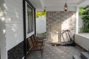Minhas Villa