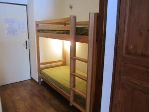 Appartements Studio confortable avec balcon, Parking et Wi-Fi inclus - 1er etage, quartier calme a Brides-les-Bains - FR-1-512-245 : photos des chambres