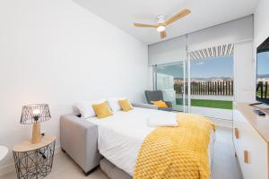 WintowinRentals Exclusive Apartment with a Large Terrace in the Coastal Paradise of Torre del Mar