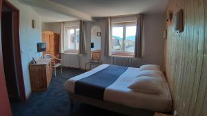 Hotels Hotel De La Route Verte : photos des chambres