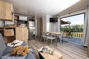 Campings Chalet 4 etoiles - Piscine - ccafdif : photos des chambres
