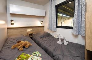 Campings Chalet 4 etoiles - Piscine - ccafdif : photos des chambres