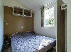 Campings Camping 4 etoiles - Piscine - efceih : photos des chambres