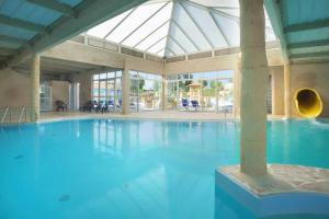 Campings Camping 4 etoiles - Piscine - efceih : photos des chambres