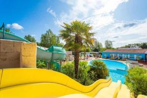 Campings Camping 4 etoiles - Piscine - efceih : photos des chambres
