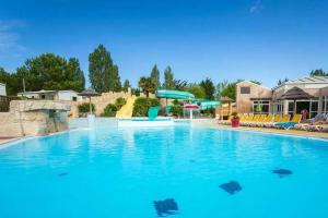 Campings Camping 4 etoiles - Piscine - efceih : photos des chambres