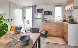 Campings Camping 3 etoiles - Piscine - ccafbhe : photos des chambres