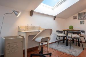 Central and bright temporal penthouse Madrid center MYR137C