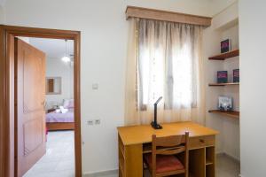 Perivolia suburb apts