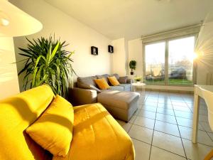 BnGo I Immense RoofTop Lyon I 2 chambres, 4 places parkings, 2 immenses terrasses, 8 personnes