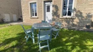 Le Petit Porcieu - 6 couchages - proche Montalieu Vercieu - Sault-Brénaz