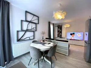 Member of 3 rooms - Sînpetru