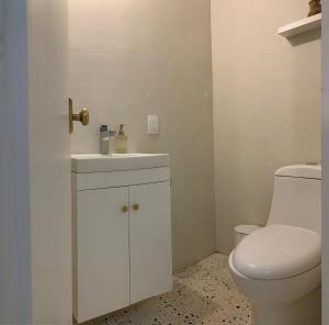 Espaciosa e iluminada Casa a 3 niveles